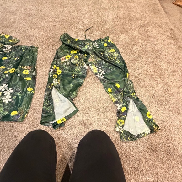 Ted Baker Green Floral Pajama Set - Picture 9 of 11